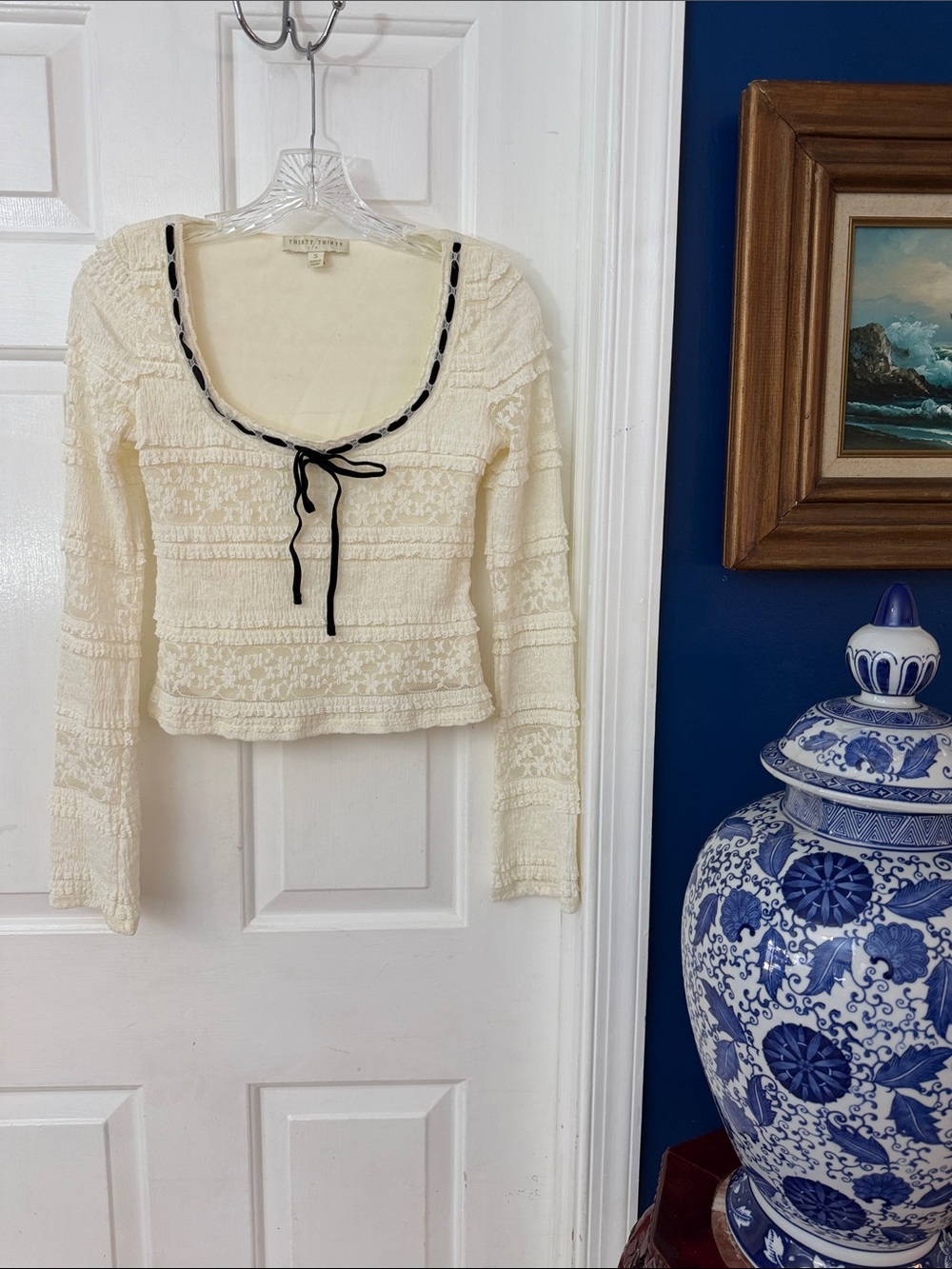 Thirty/Thirty LA Ivory Lace Ruffle Long Sleeve Top Size Small